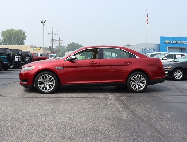 Used 2016 Ford Taurus Limited with VIN 1FAHP2F8XGG116370 for sale in North Vernon, IN